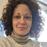 Jenny Manou